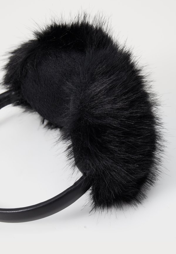 LAFURRIAN - Ear warmers3