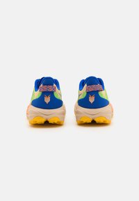 HOKA SPEEDGOAT 6 UNISEX - Trail tekaški čevlji - ultramarine/electric lime