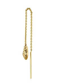 Cadena dorada con un charm en forma de hoja texturizada y un colgante largo y recto. Presenta superficies lisas y un diseño de eslabones robusto.