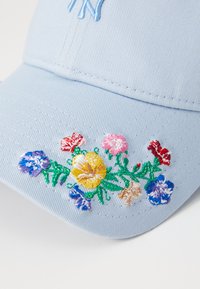 New Era FLORAL VISOR 9TWENTY UNISEX - Lippalakki - light blue