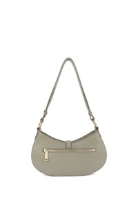 Borsa in pelle verde opaco, a forma di mezzaluna con una tracolla singola. Presenta una tasca frontale con cerniera e dettagli in metallo dorato.