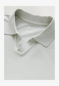 Kijelölve, ice grey