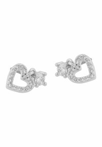 Silverfärgade hjärtformade örhängen med en klar stenscenter och kubisk zirkonia runt kanterna. Enkel, modern design.