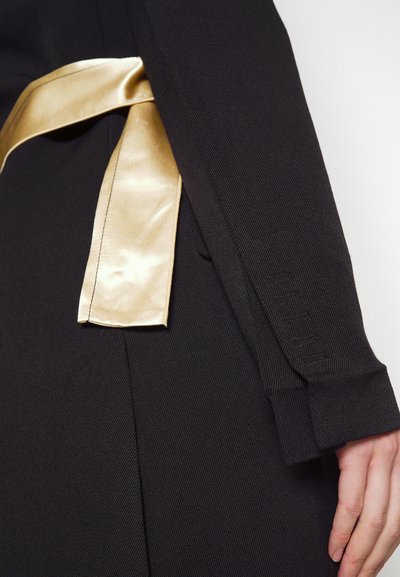 Victoria Beckham PEEKABOO - Klassikaline mantel - black