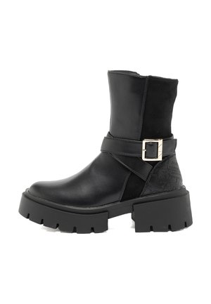 Stivaletti con plateau - black