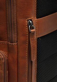 The Chesterfield Brand LENNOX - Tagesrucksack - cognac