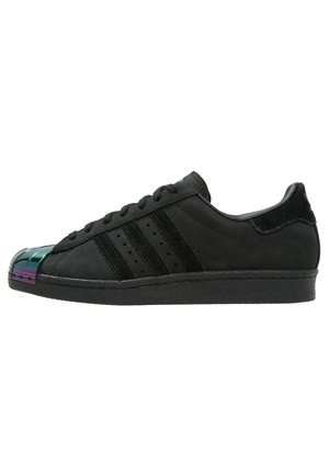 Trainers - black