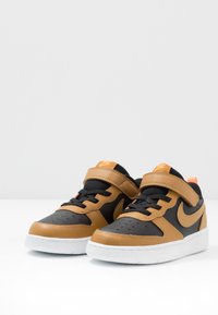 Nike Sportswear Court Borough 2 Unisex Sneakers Black Svart Zalando Se