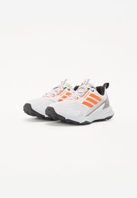 Adidas Terrex TRACEFINDER 2 - Fjellsko - grey/orange