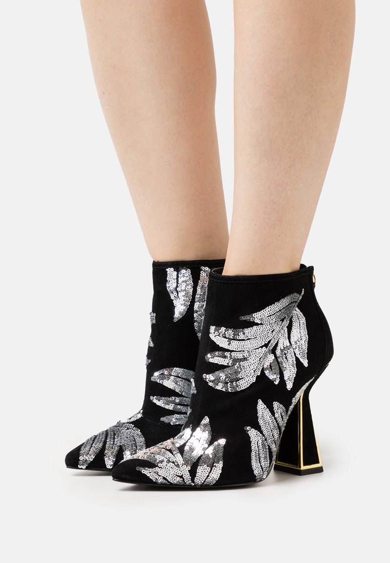 Kat Maconie LUCIE Stivaletti con tacco black/silver/nero Zalando.it
