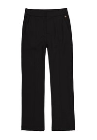 Zwarte broek met een losse pasvorm, met een rechte voorkant, zijzakken en een klein metalen embleem. Gemaakt van een gladde stof met minimale details.