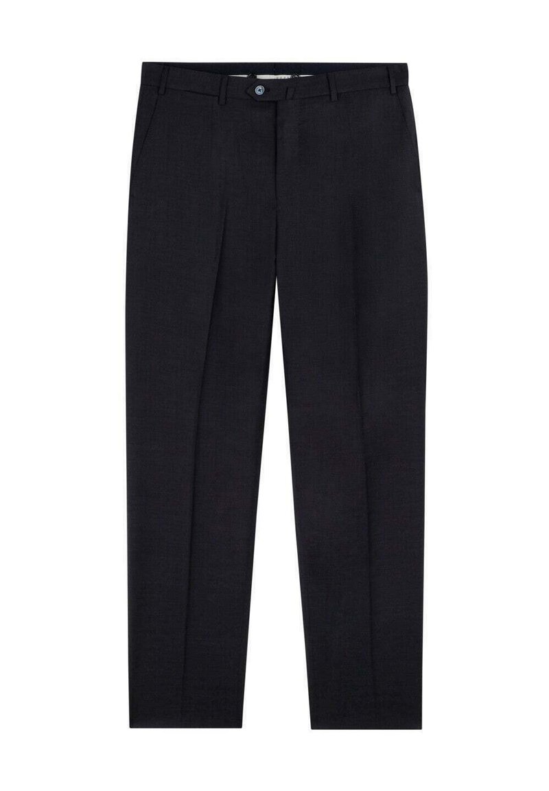 Pantalones navy a medida con frente plano, dos pinzas y cierre de botón. Confeccionados en tela ligera con una textura suave.