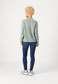 ONLY Petite ONLJADE - Pullover - granite green