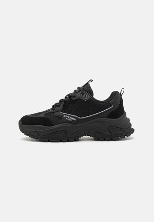 JORDIE - Trainers - black