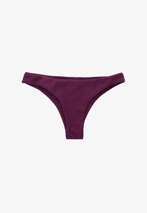 Lila Bikiniunterteil aus strukturiertem Stoff mit einem tiefen Schnitt und schrägen Seiten. Keine sichtbaren Muster oder Hardwaredetails.
