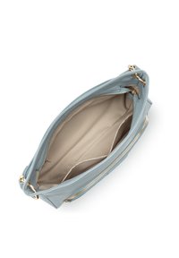 Borsa a mano in pelle azzurro chiaro con accessori dorati. L'interno presenta una fodera beige e un unico scomparto con zip.