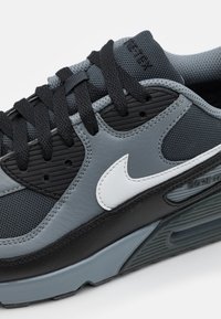 Nike Sportswear AIR MAX 90 GORE-TEX - Sneakers - dark smoke grey/summit white