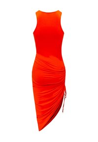 Figurbetontes rotes Kleid mit ärmellosem Design, das eine geraffte Textur und eine verstellbare Kordelzugseite zur Formgebung bietet.
