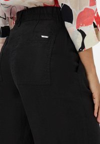 BRAX Style MAINE  - Broek - black