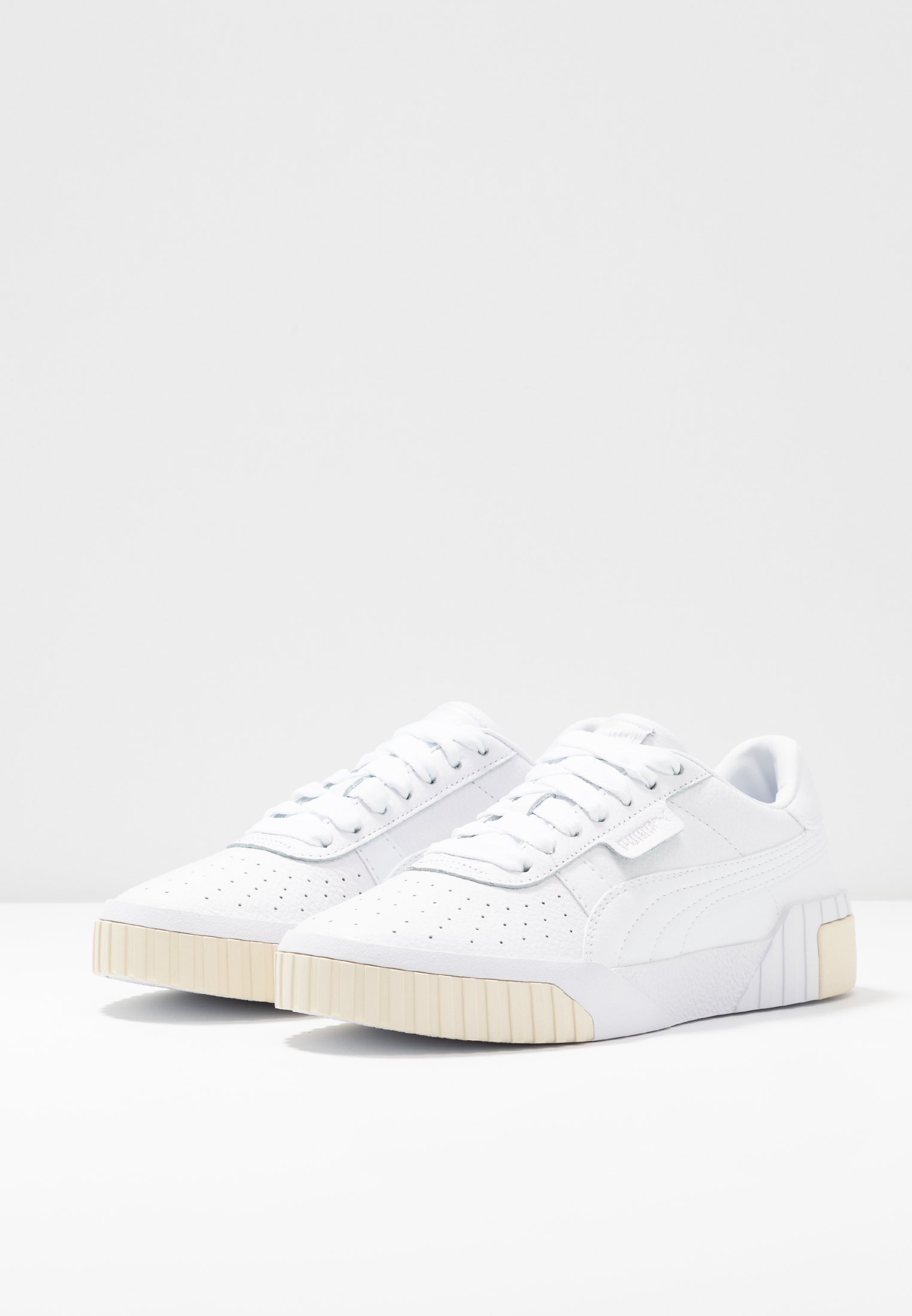 puma white whisper