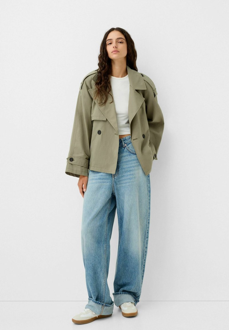 Bershka Blazer kaki Bershka Blazer kaki