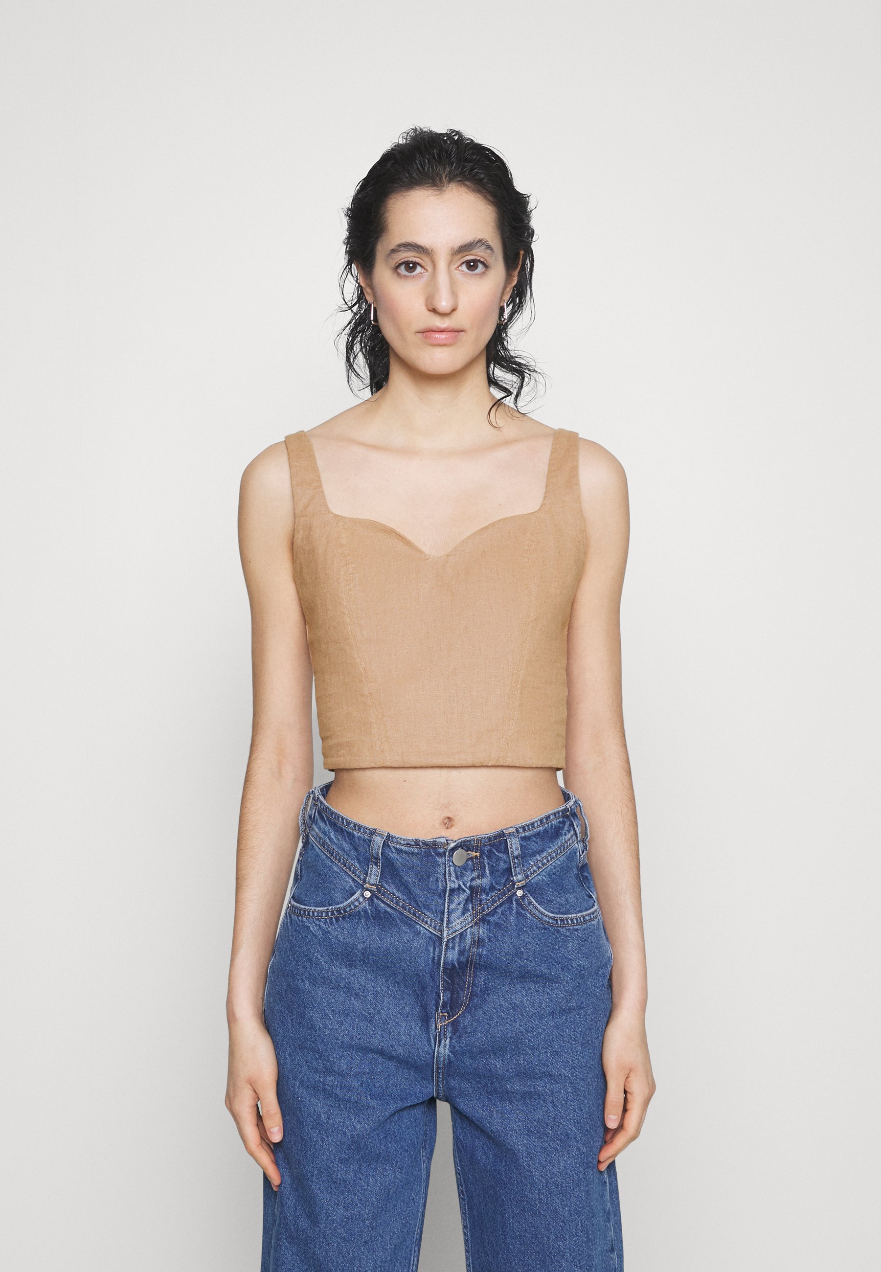 abercrombie crop top