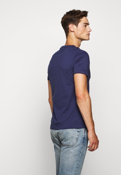 Polo Ralph Lauren CUSTOM SLIM FIT JERSEY CREWNECK T-SHIRT - T-shirt básica - boathouse navy