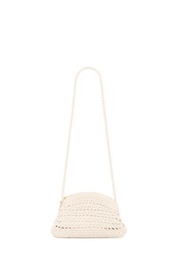 Borsa a tracolla intrecciata di colore crema con forma arrotondata, tracolla intrecciata e chiusura con zip. Caratterizzata da un motivo testurizzato e dettagli in metallo dorato.