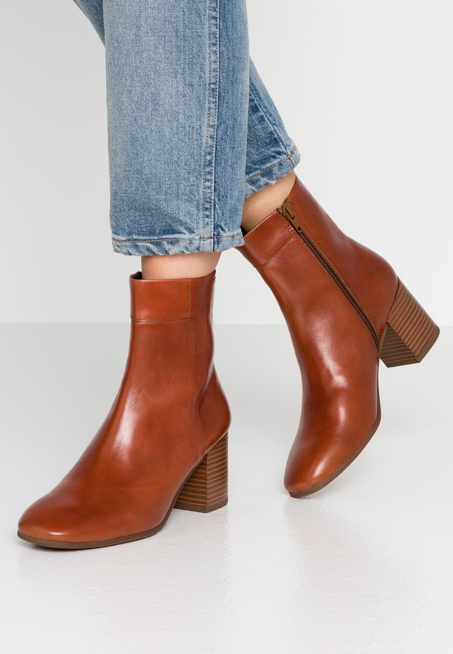 Vagabond NICOLE Korte laarzen cinnamon Zalando.nl Vagabond NICOLE Laarzen black Zalando.nl