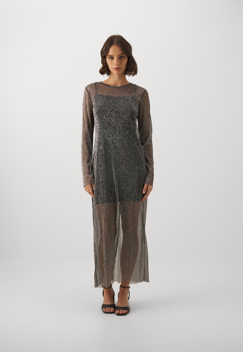 Gina Tricot Petite MAXI GLITTER DRESS Pidulikud riided blacksilver