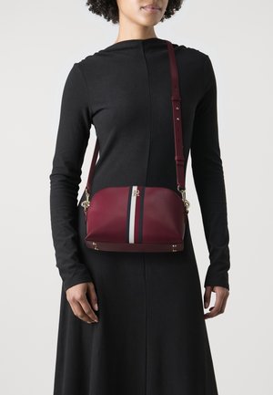Tommy Hilfiger, Sac bandoulière - red
