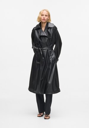 PERFORATED  - Lietpaltis - black