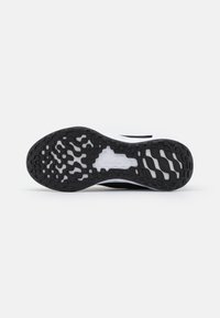 Nike Performance NIKE REVOLUTION 6 (PSV) - Sapatos para corrida em estrada - black/metallic gold/white