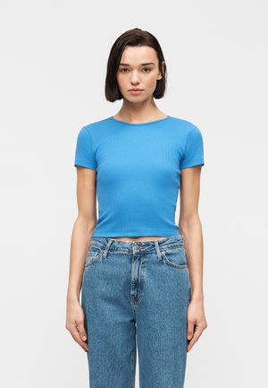 VMCHLOE SHORT TOP - Βασικό μπλουζάκι - nebulas blue