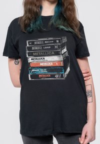 Paradiso Clothing METALLICA CASSETTES UNISEX - Print T-shirt - black