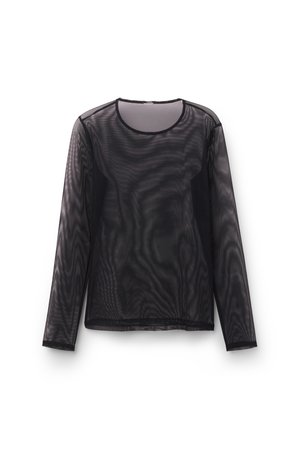 Top negro de malla transparente de manga larga con escote redondo y dobladillo sencillo, presentado sobre un fondo blanco.