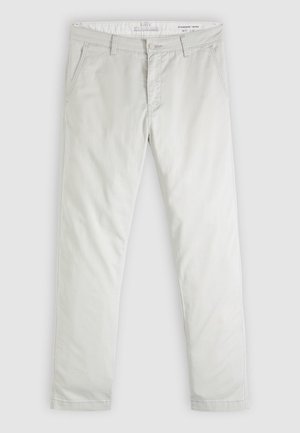 Vaaleanharmaat suorat chino-housut, joissa on vyölenkit, etutaskut ja vetoketjullinen lahkeensuu, merkitty standardi kapeneva istuvuus vyötärön koossa 32.