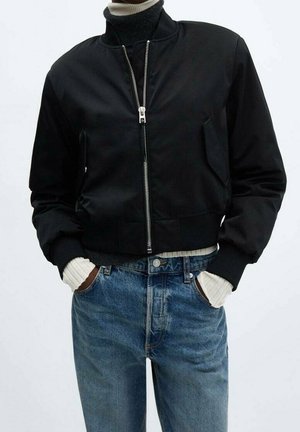 Kurtka Bomber