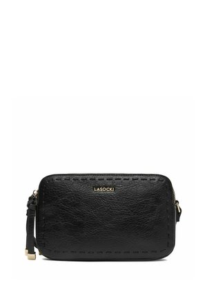 Czarna prostokątna skórzana kopertówka na nadgarstek z przeszywanym obramowaniem i złotym logo LASOCKI umieszczonym centralnie na przedniej stronie.