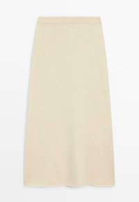 Beiger Strick-Midirock mit einem gerippten, elastischen Bund und einer geraden, leicht ausgestellten Silhouette.