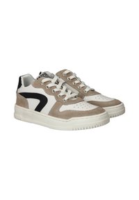 Lage sneakers met een witte leren bovenwerk, beige suède accenten, een zwart designelement en een lichtgekleurde rubberen zool.