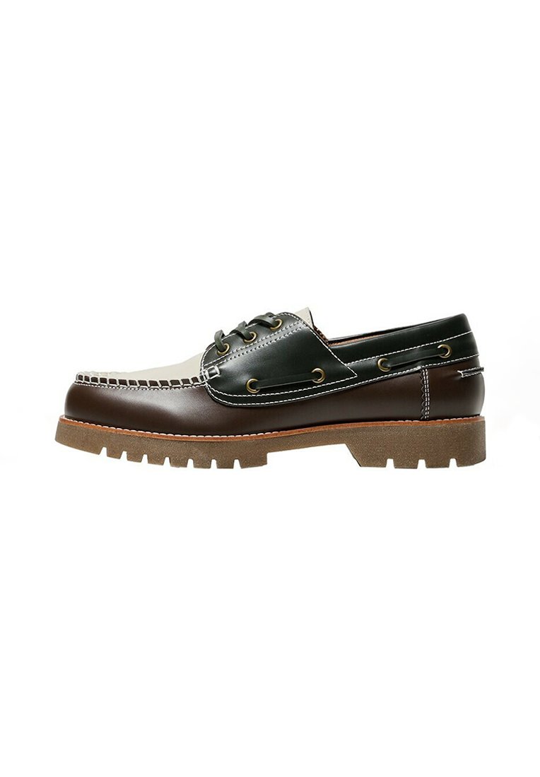 Bershka - THREE-TONE MOC TOE - Boat shoes - black, Enlarge