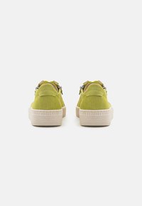 Gabor Trainers - limette
