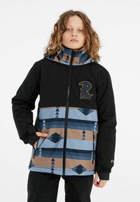 Schwarze Jacke mit blauen und braunen geometrischen Mustern. Verfügt über einen Reißverschluss, eine Kapuze und seitliche Taschen. Logo-Patch auf der Brust.