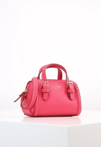 kate spade new york Bandolera - red