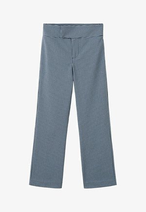 Pantaloni cu picioare drepte, în carouri alb-negru, cu talie înaltă și fără buzunare sau închizători vizibile.