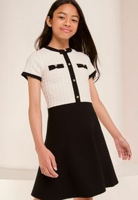 Lipsy REGULAR FIT - Abito in maglia - black  white