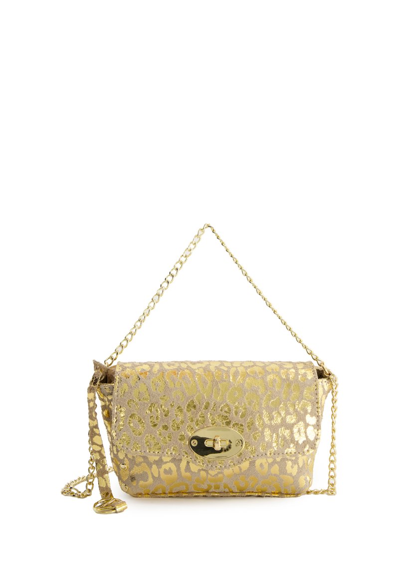 Gold-leopardenmuster Clutch-Tasche aus strukturiertem Material. Verfügt über einen glänzenden goldenen Kettenriemen und ein ovales Verschlussdetail auf der Vorderseite.