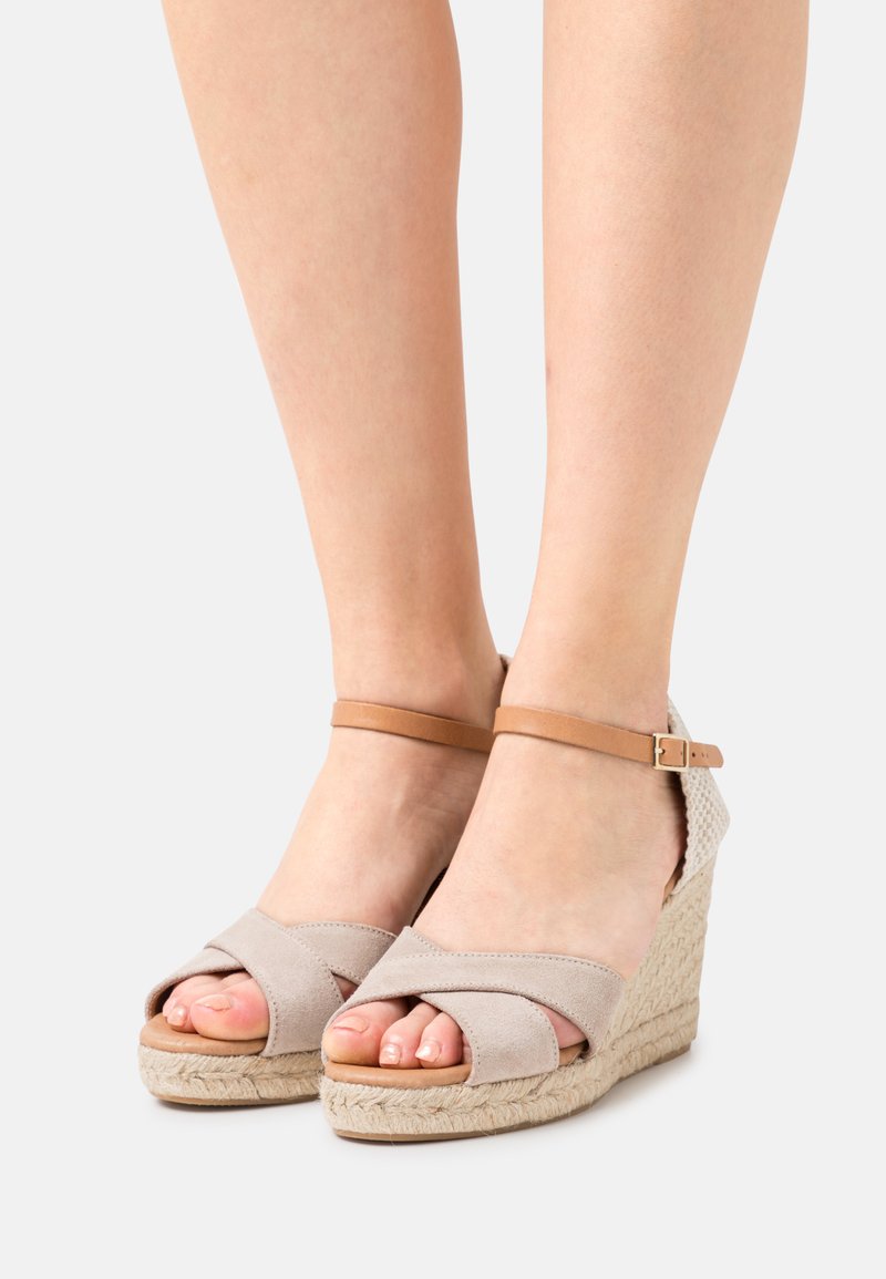 Damen Pumps | Macarena NATYPlateausandalettebeige - VC27559 Damen Pumps | Macarena NATYPlateausandalettebeige - VC27559
