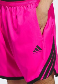 adidas Performance CRAZYLITE - Korte sportsbukser - shock pink   black